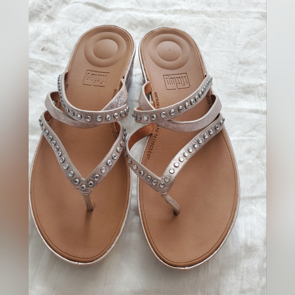 Fitflop Linny Sandals with Rose Gold And Rhinestone Straps Size 8